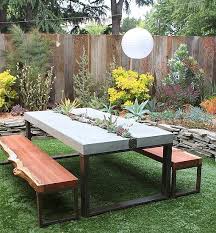 Sneak Peek Sunset Magazine S 2011 Idea House Betontisch Outdoor Dekorationen Garten