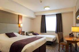 Located within walking distance of the london bridge, london tower, and several public transit stations the premier inn london bank is the ideal home base for families hoping to explore all that the city has to offer. Premier Inn London Bank Tower In United Kingdom