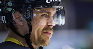 SHL-stjärnan bryter kontraktet