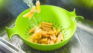 I nostri bellissimi e ergonomici scolapasta ti aiuteranno a scolare verdura, frutta e pasta durante la preparazione dei tuoi piatti!!! Scolapasta I 5 Migliori Modelli Qualita Prezzo Con Recensioni
