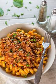 This Pasta Sauce Recipe For Greek Style Meat Pasta Sauce Is 30 Minute Dish Which Infuses Spaghetti Bolognese With T Meat Pasta Pasta With Meat Sauce Meat Sauce