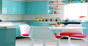 Peindre une crédence originale et colorée dans la cuisine. 5 Idees Deco Pour Repeindre Ses Meubles De Cuisine