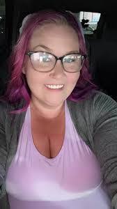 Amber Tull's Instagram, Twitter & Facebook