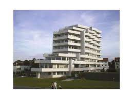 Developed after an urban design competition in the 1980s, and built in five phases during the 1990s, it was the first new construction in the urban renewal of this part of the port of hamburg. Haus Hanseatic Cuxhaven Cuxland Tourismus Accommodation