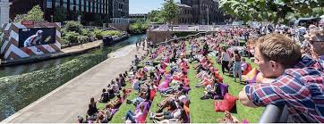 The best pubs, bars and outdoor screens in london and across the uk. Where To Watch Wimbledon 2019 On The Big Screen In London Londonist