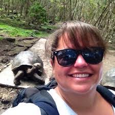 Melanie Coon's Instagram, Twitter & Facebook