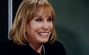 Amanda Davies, Daughter of Soap Icon Erika Slezak, Dies at 42