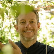 Nelson Biggs's Instagram, Twitter & Facebook