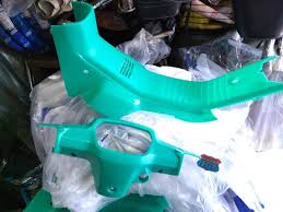 Repaint sepeda warna hijau tosca menggunakan pilox samurai. Warna Cat Motor Hijau Tosca