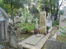 Maybe you would like to learn more about one of these? Cimitirul Bellu Din BucureÈ™ti Un AdevÄƒrat Muzeu In Aer Liber