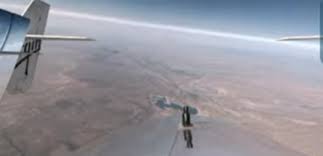 Jeff bezos parte para o espaço com foguete da blue origin,. Richard Branson Torna Se O Primeiro Bilionario A Conseguir Ir Ao Espaco E Regressar A Terra Mundo Correio Da Manha