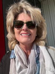 Here are some pictures of my HM3D 747-400F flying