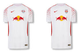 Fc salzburg kits uefa europa league 2018/19. Rb Leipzig And Rb Salzburg Have Been Outfitted In Same Exact Kit Chris Creamer S Sportslogos Net News And Blog New Logos And Ne Leipzig Rb Leipzig Salzburg