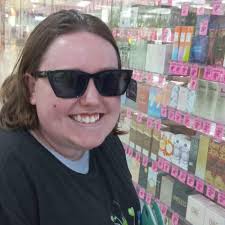 The switch is SO back! 💚💜 Don't miss the freakquel, #FreakierFriday, at  our Girls' Night Out Advance Screening this August 6. Book your tickets  now: https://tinyurl.com/HOYTSFFCSAU