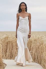 Jacquemus Ss21 In 2020 Fashion Show Jacquemus Fashion