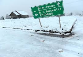 Frio se intensifica no rio grande do sul e há chance de geada e neve. Rio Grande Do Sul Registra Queda De Neve Granular Em Quatro Cidades Nesta Segunda Feira Brazilian Times