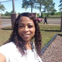 Pamela Horne's Instagram, Twitter & Facebook