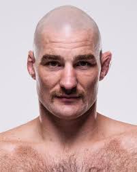 Sean Strickland has been kicked out of his anger management class after  repeatedly threatening to spar with the counselor.😭