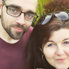 I transformed my dated and boring white kitchen for just £260 using  Frenchic paint and clever DIY hacks I taught myself