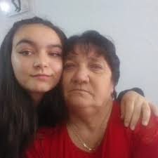 поезијакривапаланка ПЕСНА ЗА ПОЕТИ Убавите песни некој пишува но повеќе  некој само ги чита. А некој само сака да слуша. и да ужива во убавите  стихови Поетите познати и непознати сите сакаат