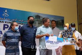 Check spelling or type a new query. Penerima Bersyukur Dapat Rumah Pr1ma Pahang Media