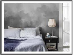 Ic Dekorasyonda Yatak Arkasi Duvarlari Icin Farkli Tasarimlar Yatak Odasi Ic Mekan Ic Mekan Fikirleri Minimalist Yatak Odasi