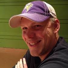 Chris Hickle's Instagram, Twitter & Facebook