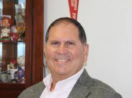 Manzo calls it a career at Protestant Home