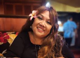 Request for photo restoration of deceased mother