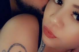 Lindsey Sisson's Instagram, Twitter & Facebook