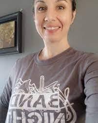 Melinda Halverson's Instagram, Twitter & Facebook