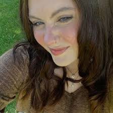 Lilly Heath's Instagram, Twitter & Facebook