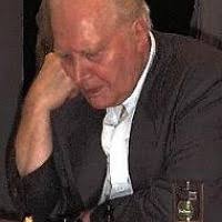 Nachrichten monatsweise anzeigen