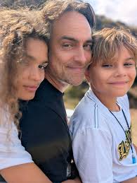 Stuart Townsend (@OfficialStuartTownsend) • Facebook