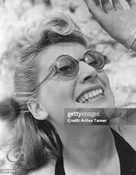 20,275 Retro Hair Stock Photos, High-Res Pictures, and Images