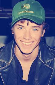 Peter Pan Aka Jeremy Sumpter In 2020 Jeremy Sumpter Peter Pan Jeremy Sumpter Peter Pan
