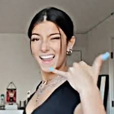 Charli D Amelio Ultralight Girl Aesthetic