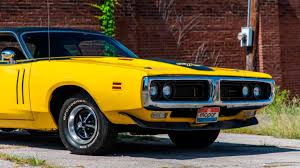 Image result for Champagnergelb 1971 Wartburg