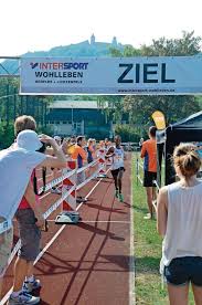 Hier finden sie informationen zu beratung, ausstattung und öffnungszeiten. Regionalsport Veste Lauf Sieger Auch Fur Mich War Es Eine Strapaze Regional Neue Presse Coburg