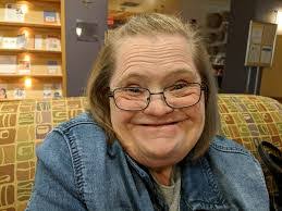 Evelyn Coats's Instagram, Twitter & Facebook