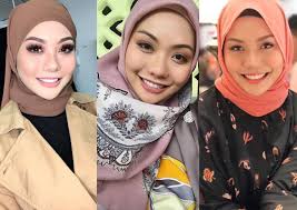 Pengacara wanita hari ini bergaya pakai baju mandi di atas bot dikritik! Gambar Sumpah Ayu Bila Pengacara Malaysia Hari Ini Anim Ezati Rizki Kini Tampil Behijab Moga Kekal Istiqamah Gadis Ayu Media Hiburan