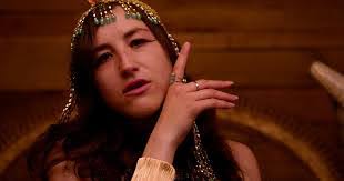 Elle Moon's Instagram, Twitter & Facebook