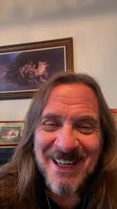 Happy Sunday to you! I'm coming to you from Nashville. I had to make sure  to get my video in as soon as I landed since Donnie and I are going to