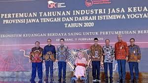 Bpr bkk purwokerto merupakan perusahaan milik daerah kabutapen banyumas yang bergerak disektor ekonomi perbankan. 27 Bank Kredit Kecamatan Di Jateng Dapat Izin Dari Ojk Disatukan Jadi Bpr Bkk Perseroda Tribun Jateng