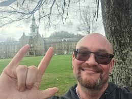 Gamer seeking friend or partner for ghost hunting and gaming