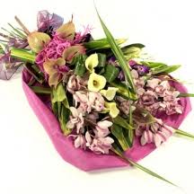 Heliconia, anthurium and strelitizia are just some of the great tropical flowers you can find online. Tropical Flowers Delivery London Uk Exotic Tropical Plants Exotic Flowers