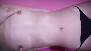 乳首オイルマッサージでイク