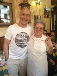 5,828 likes · 26 talking about this. La Sig Mamma Con Roberto Ciufoli Della Premiata Ditta Picture Of Trattoria Da Mamma Rome Tripadvisor