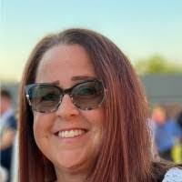 Lori Markowski's Instagram, Twitter & Facebook