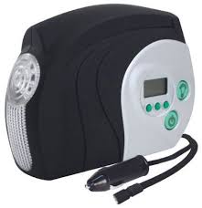 Black Decker Air Station Digital 12 Volt Inflator Plugs Directly Into Your Cigarett Lighter 15 Amp Fuse Required Brigh Tire Inflator Best Portable Air Compressor Gifts For New Drivers